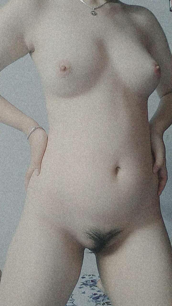 Làm tình cùng cô hàng xóm dâm dục bằng tư thế doggy