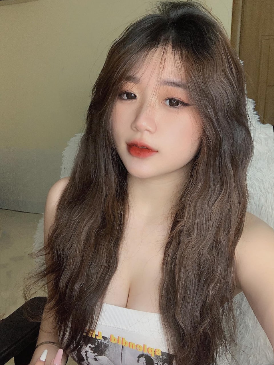 Gã chồng đi công chuyện xa, cô vợ ở nhà gạ xxx bố chồng