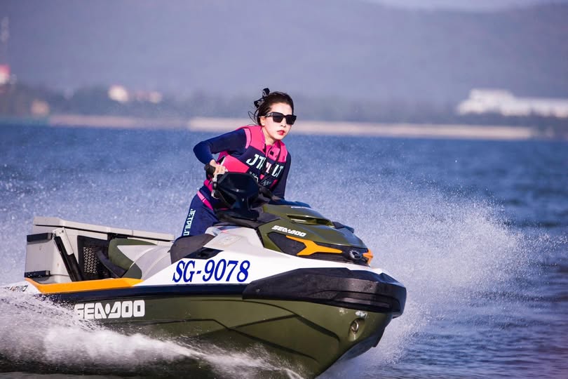 Bố ông xã huấn luyện vợ sắp cưới của con trai trở thành con ĩ luôn mú đuộn
